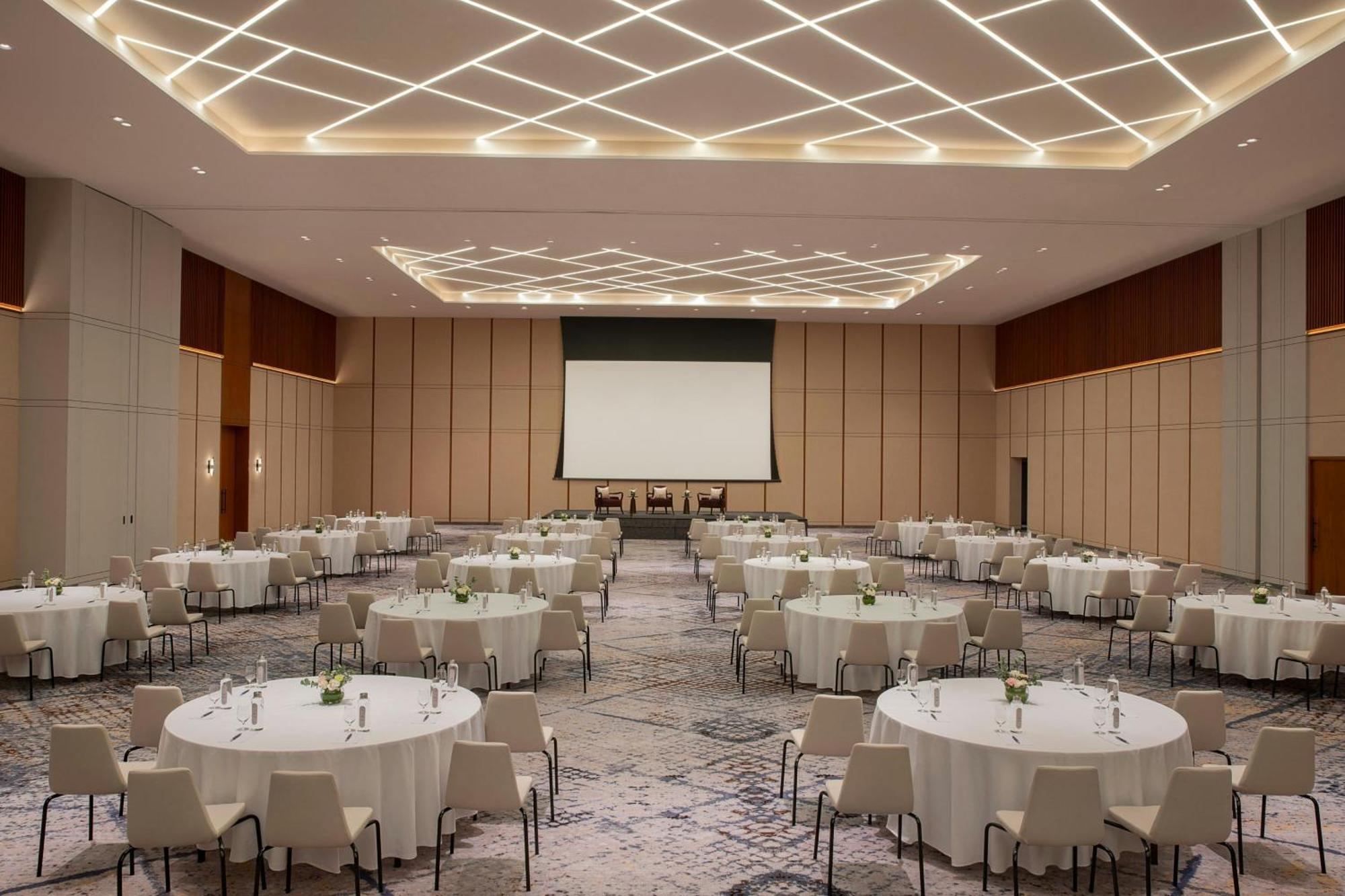 Sheraton Bahrain Hotel Manama Exterior foto